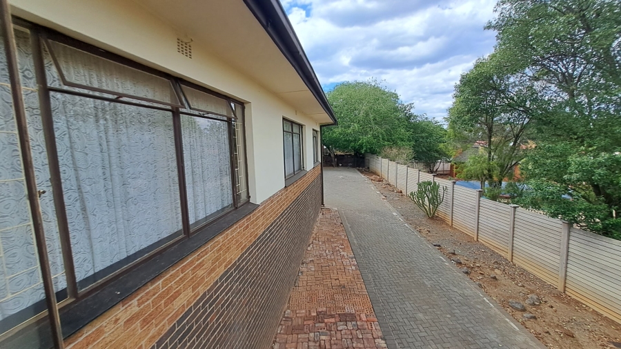 3 Bedroom Property for Sale in Uitsig Free State